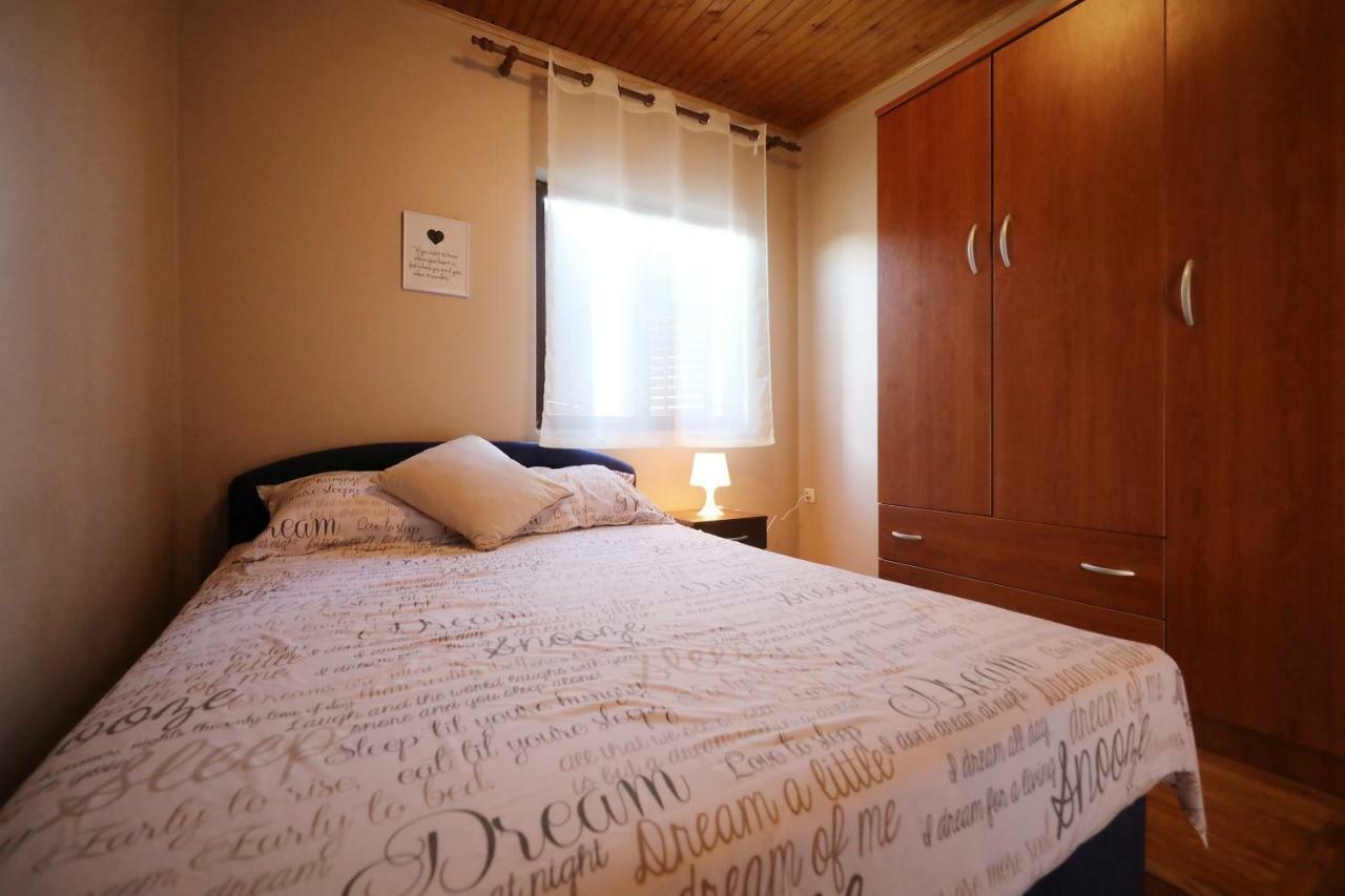Appartement Leona à Sukošan Extérieur photo
