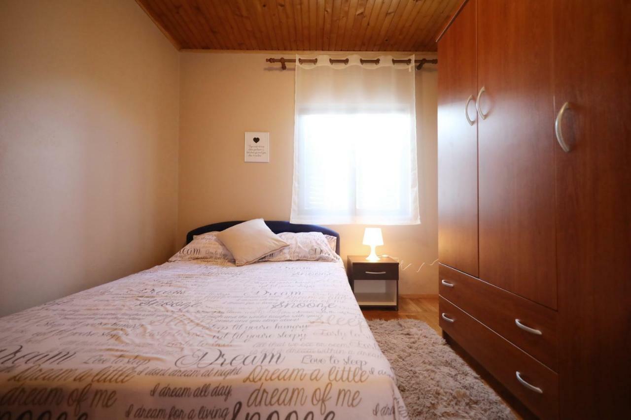 Appartement Leona à Sukošan Extérieur photo